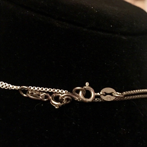 Bundle: Two White single Pearl Necklaces - 2 - Picture 3 of 4